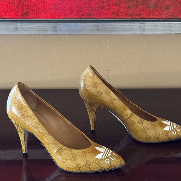 Gucci GG Monogram Pump - Picture 5 of 10